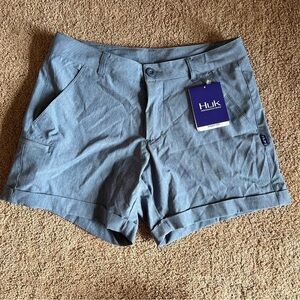 NWT Women’s Huk fishing shorts Drifter Next Level Performance Cuffed Ice Blue